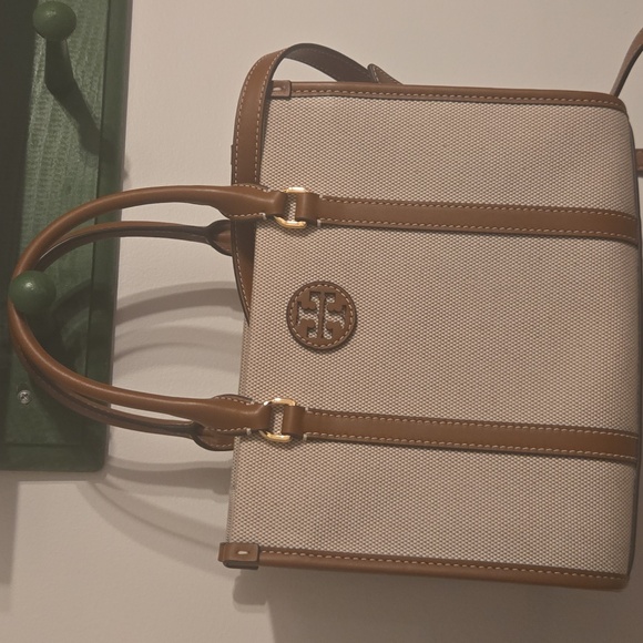 Tory Burch blake canvas Tan and Cream tote bag with brown strap - Picture 2 of 9